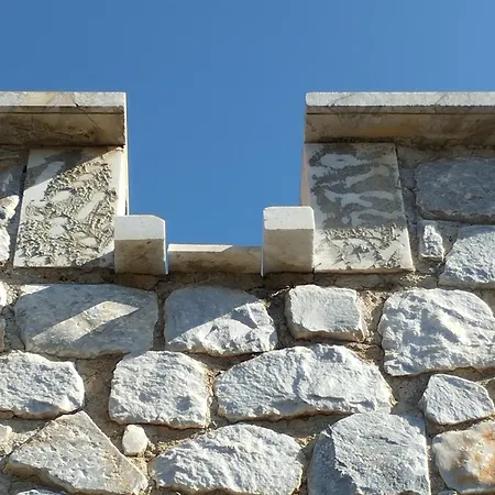 Laconian Collection Voukamvilia Apartment Areopoli